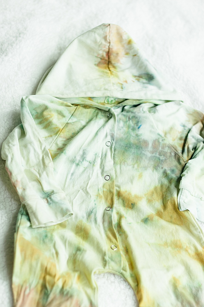 DIY Ice Dye TieDye with Rit Powder Dye Baby Outfits