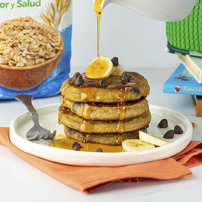 Pancakes de Avena, Chocolate y Banano SaSa