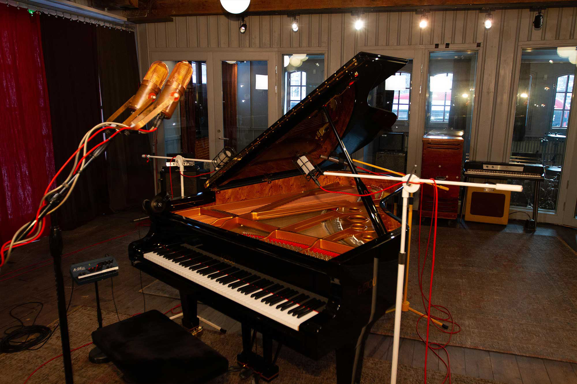 TOONTRACK / EZ KEYS 2 / UPG ｜ SMITHS Digital Musical Instruments