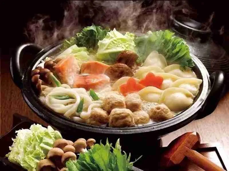 What Is A Chinese Hot Pot? (Huo Guo)