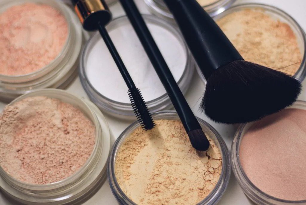 3 Reasons Why Makeup For Men Is A Good Idea SonsOfAdonis