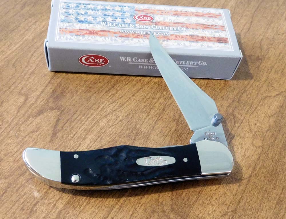 CASE ROUGH BLACK JIGGED BONE KNIVES