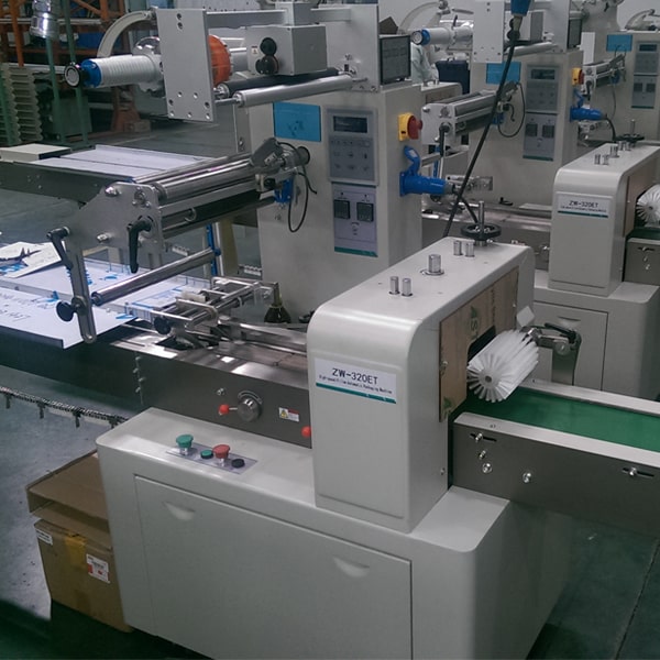 Automatic cake packing machine supplier&manufacturer SOONPACK