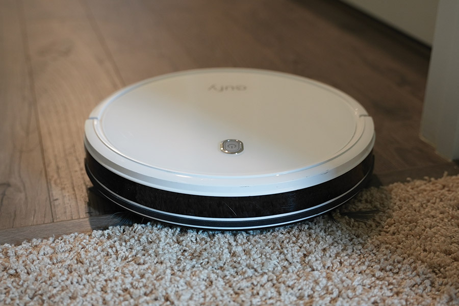 Can Robot Vacuums Go Over Bumps and Thresholds? Sorta Techy