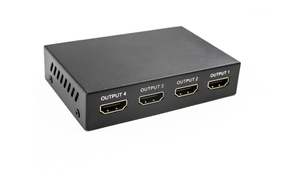 Complete Guide To Using An HDMI Splitter For Dual Monitors