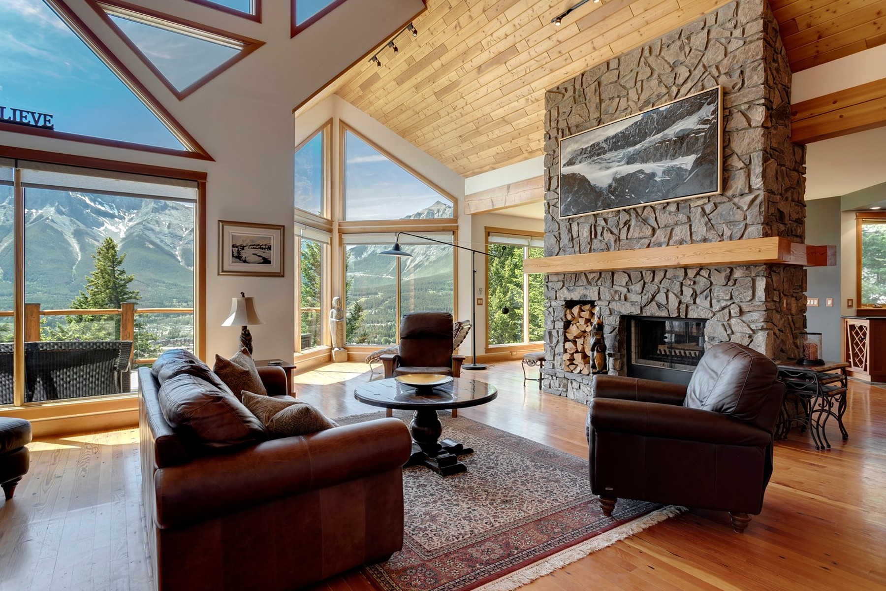 26 Juniper Ridge, Canmore, AB Sotheby's International Realty Canada