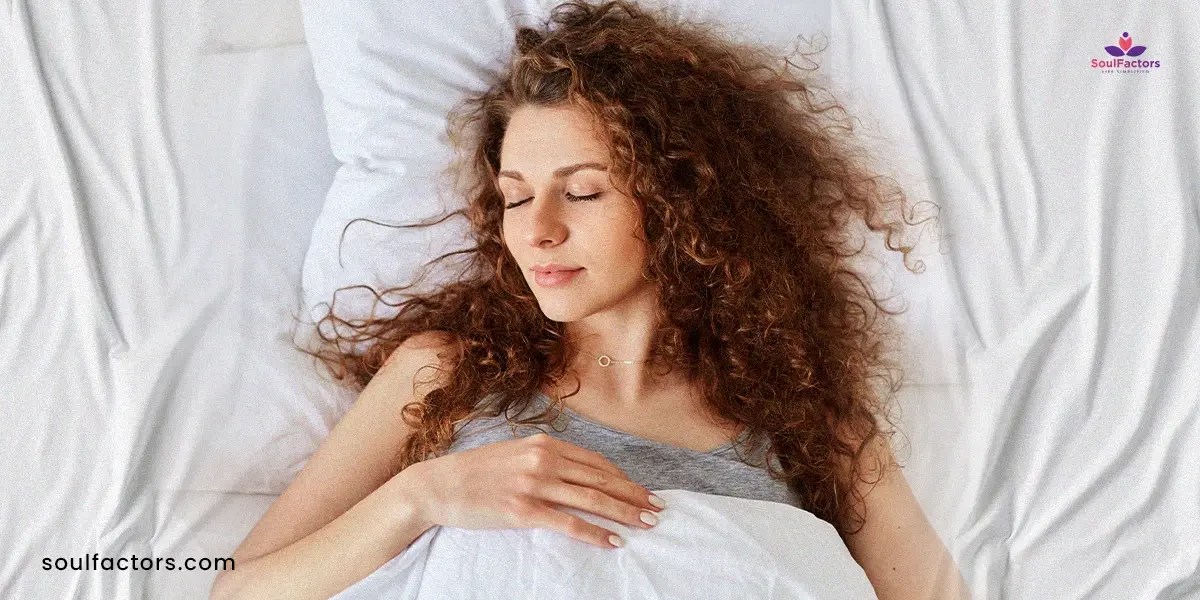How To Sleep With Curly Hair Expert's Tips For Preserving Curls!