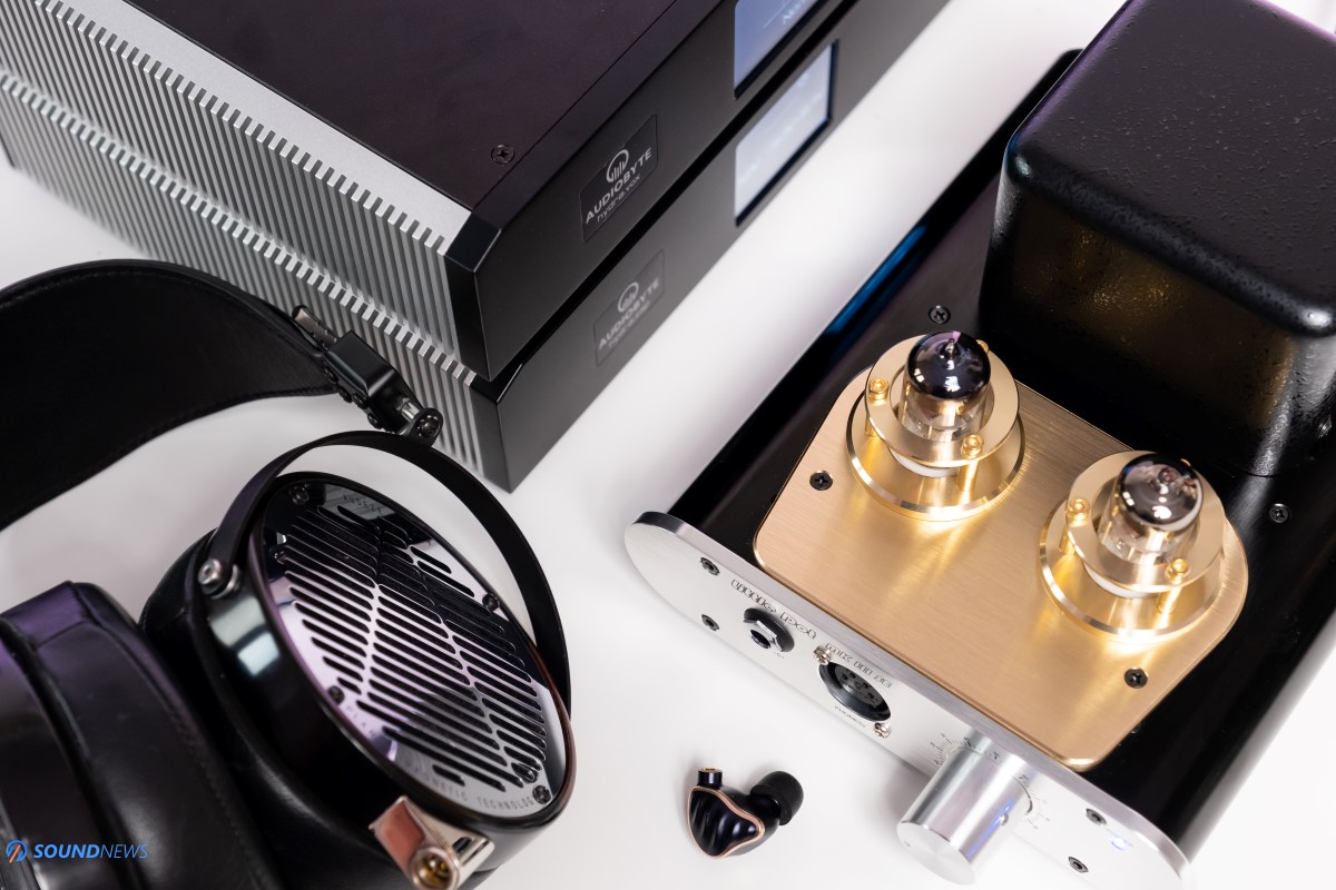 LittleDot MKIII SE Review A tube headphone amp with solid state roots