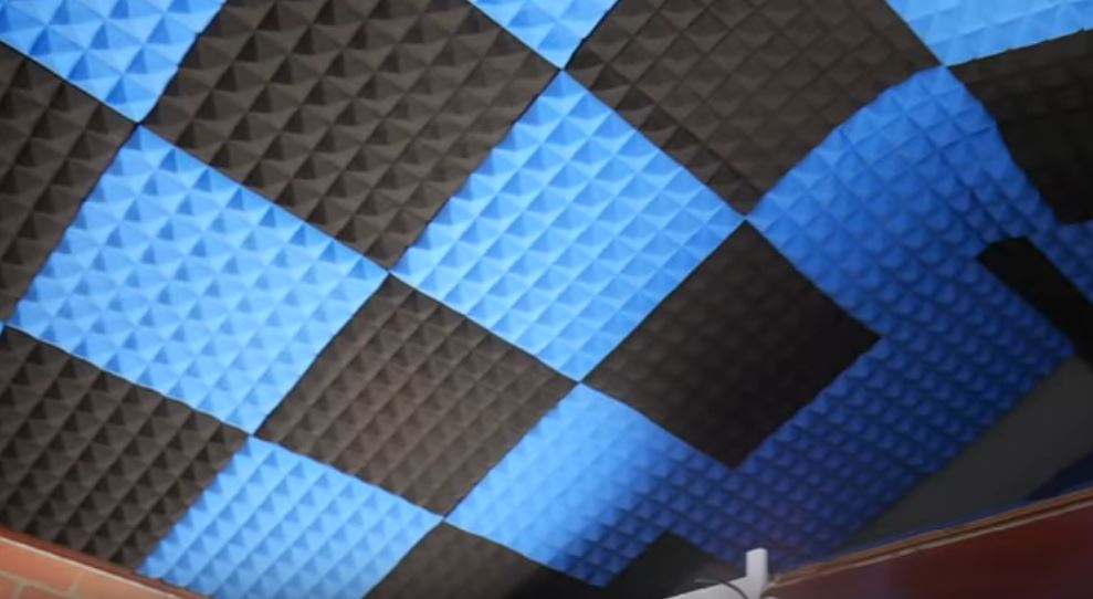 How to Reduce Echo in a Room With a High Ceiling Soundproof Advice