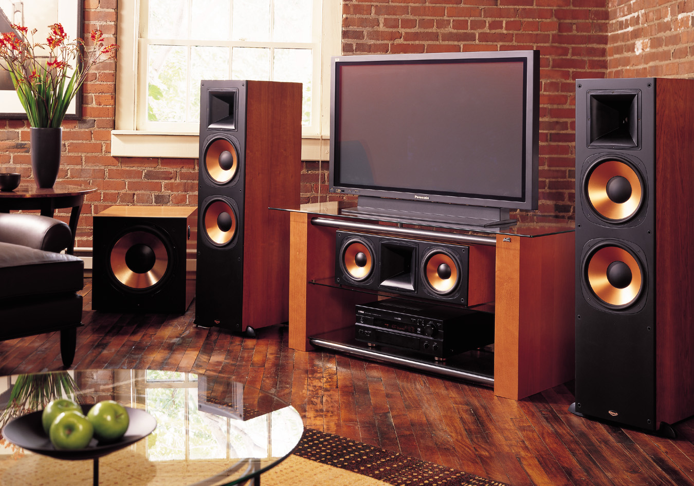 Soundbars vs. Home Theater Speakers A Complete Comparison Sound