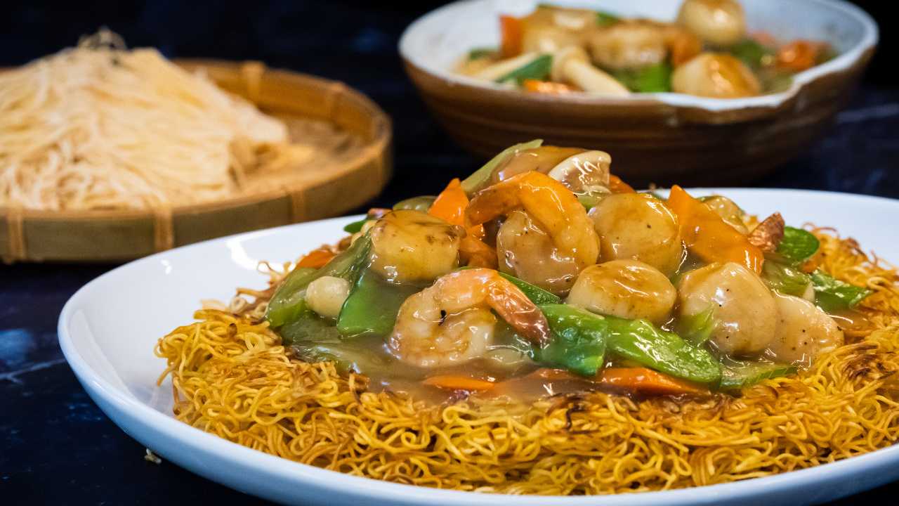 Crispy Chow Mein Panfried Noodles (两面黄) Souped Up Recipes