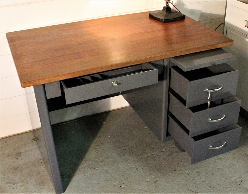 Metal & Wood Desk Vintage and retro kitchens, lighting and furniture