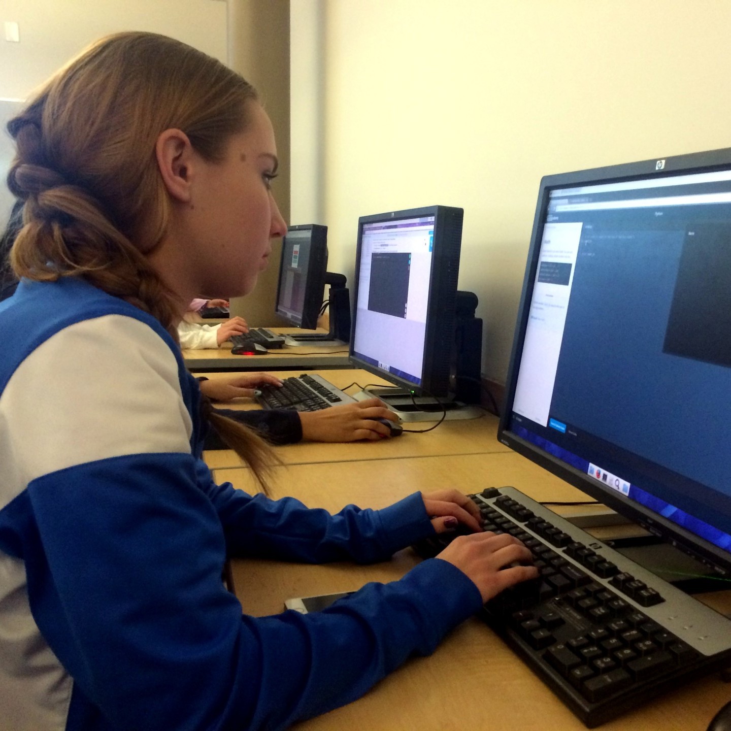 Girls Who Code club exposes high school students to