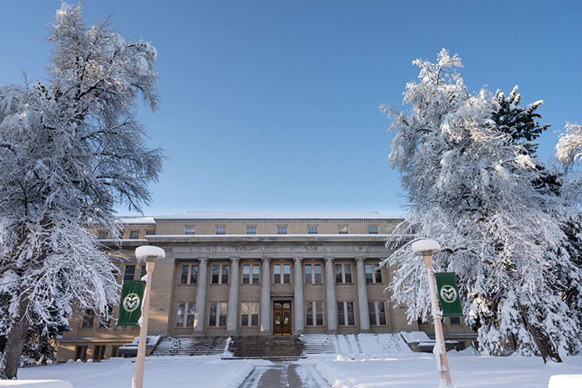 University guidelines for weather closures