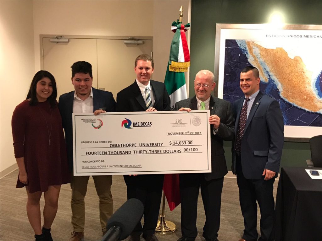 Consulate General of Mexico, Primerica present gift to benefit OU