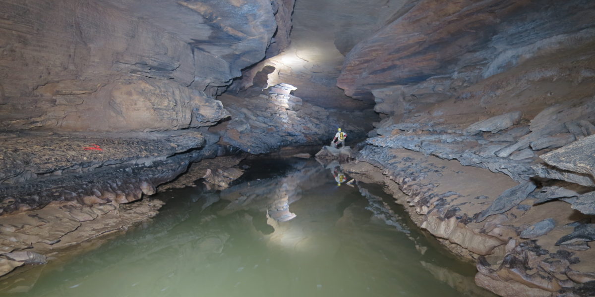 Caves In Illinois Map Time Zones Map