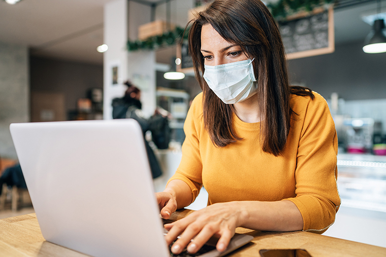 Study to examine social media’s effects on stress during