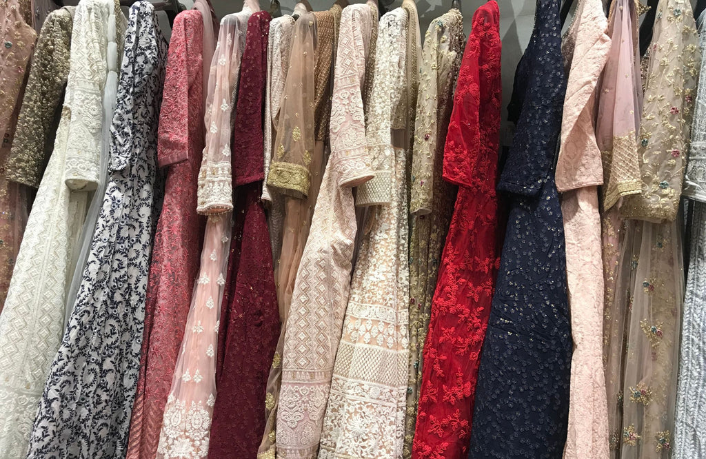 5 Must Have Fashionable Fabrics for Indian Wardrobe SourceItRight