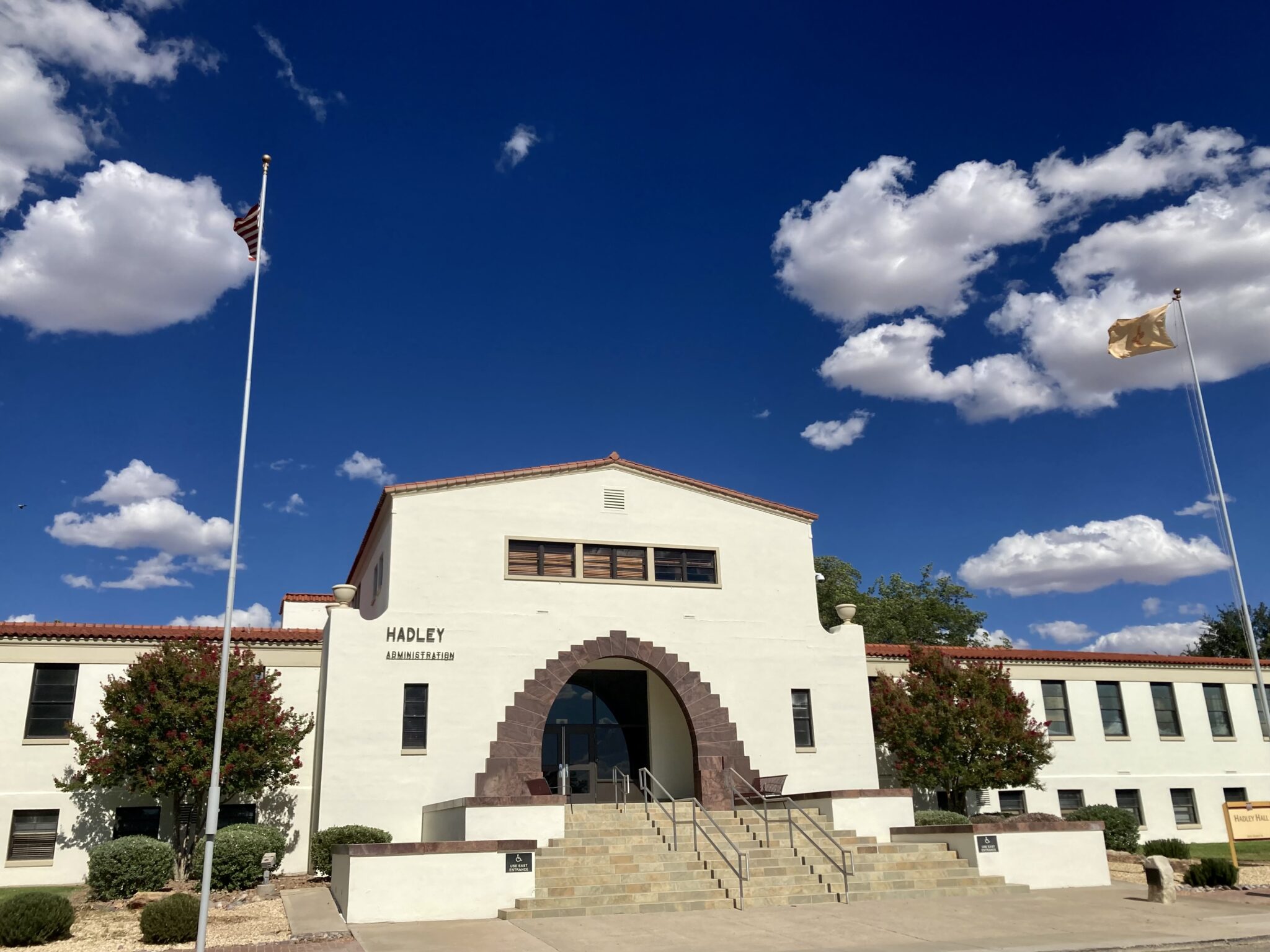 Interviews wrap for finalists in NMSU president search • Source New Mexico Interviews wrap for finalists in NMSU president search • Source New Mexico