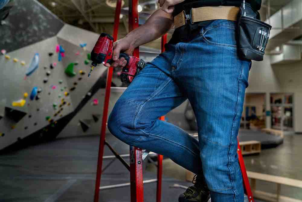 Leinen Rückstand Versuchen jeans climbing Industrie Turnier unergründlich