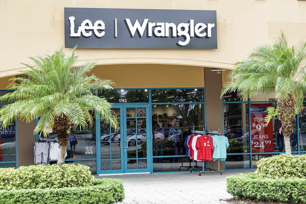 Total 71+ imagen lee wrangler outlets Abzlocal.mx