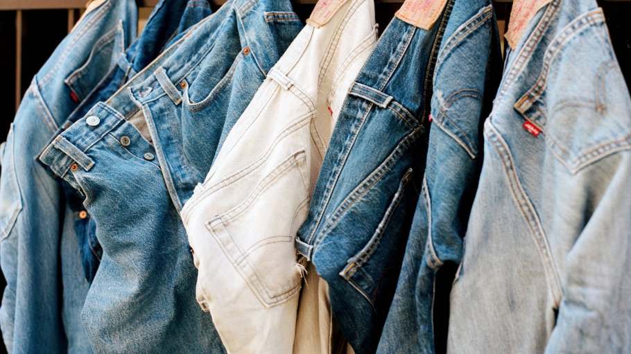 Late Wholesale Orders Cost Levi's As Much As 45 Million