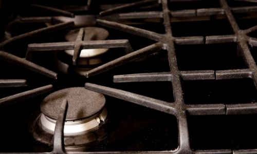 11 Tips on how to clean a black enamel stove top without the use of