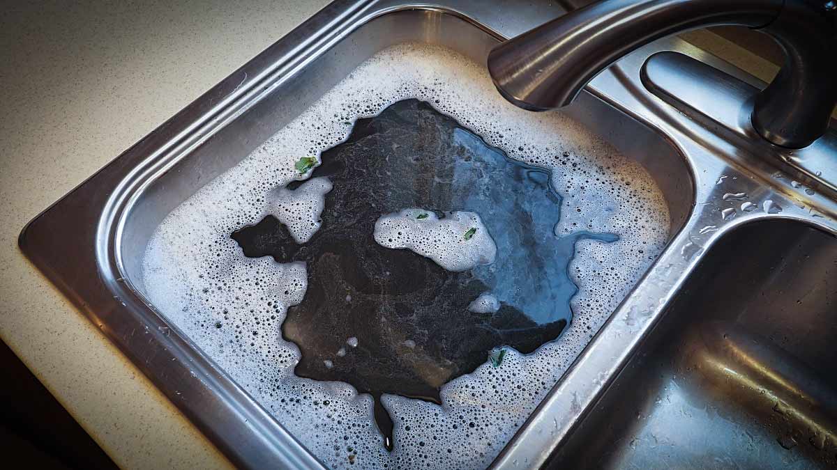 What are the Risks Of Using Drano for Your Health and Your Pipes