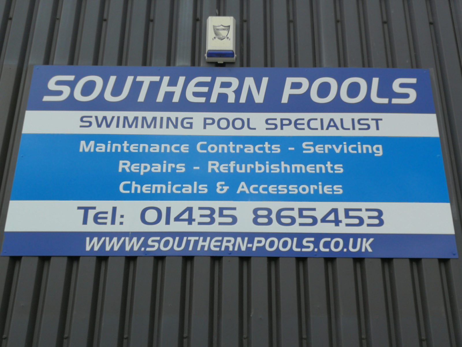 Gallery / Services Southern Pools