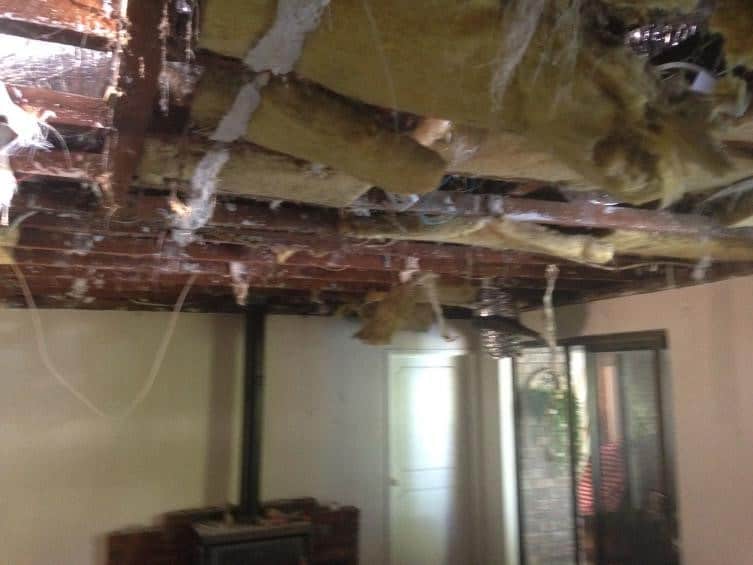 How to Deal With Water Damaged Ceiling