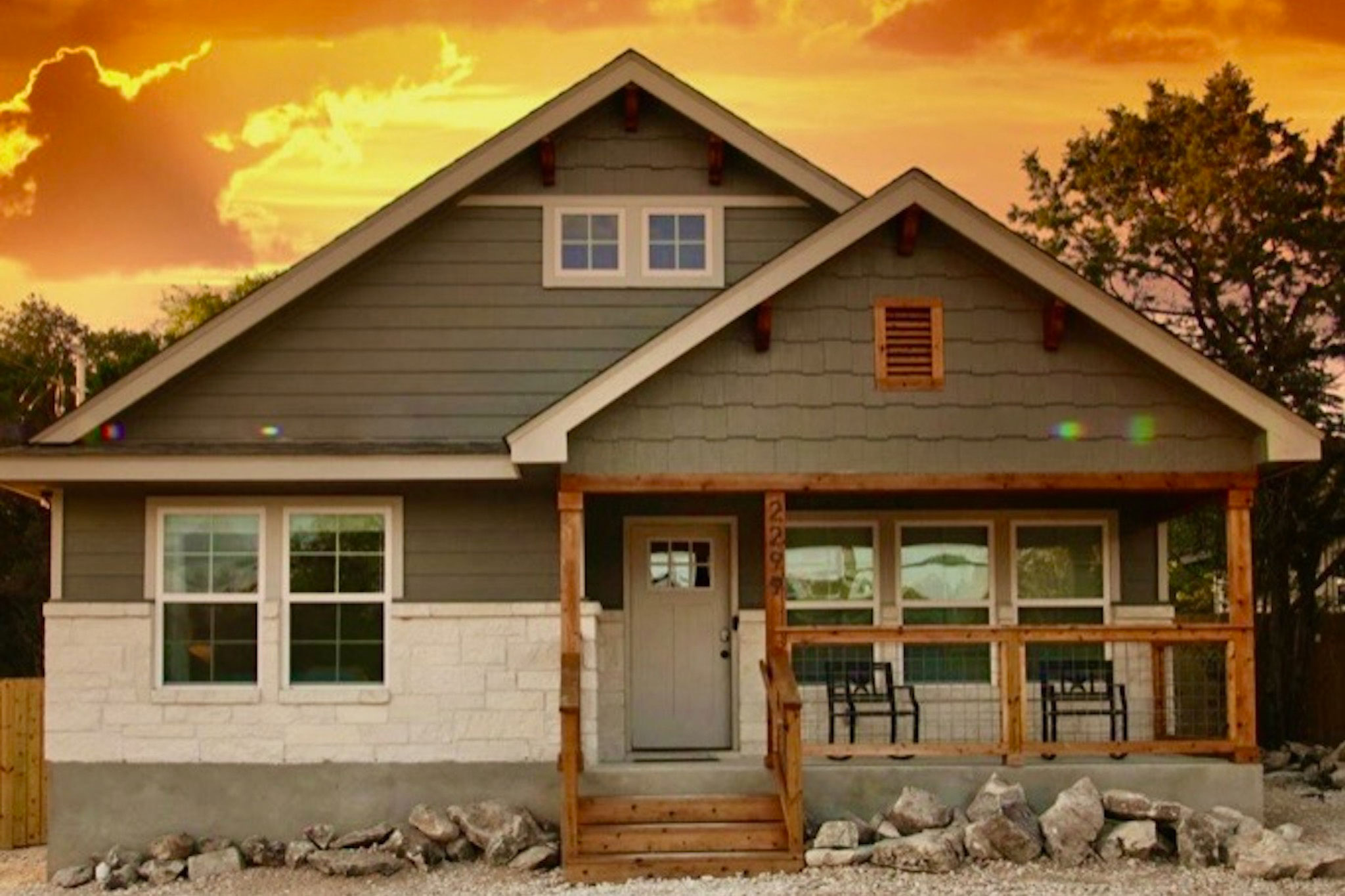 Parks & Towns Southern Charm Retreats VRBO Canyon Lake,TX