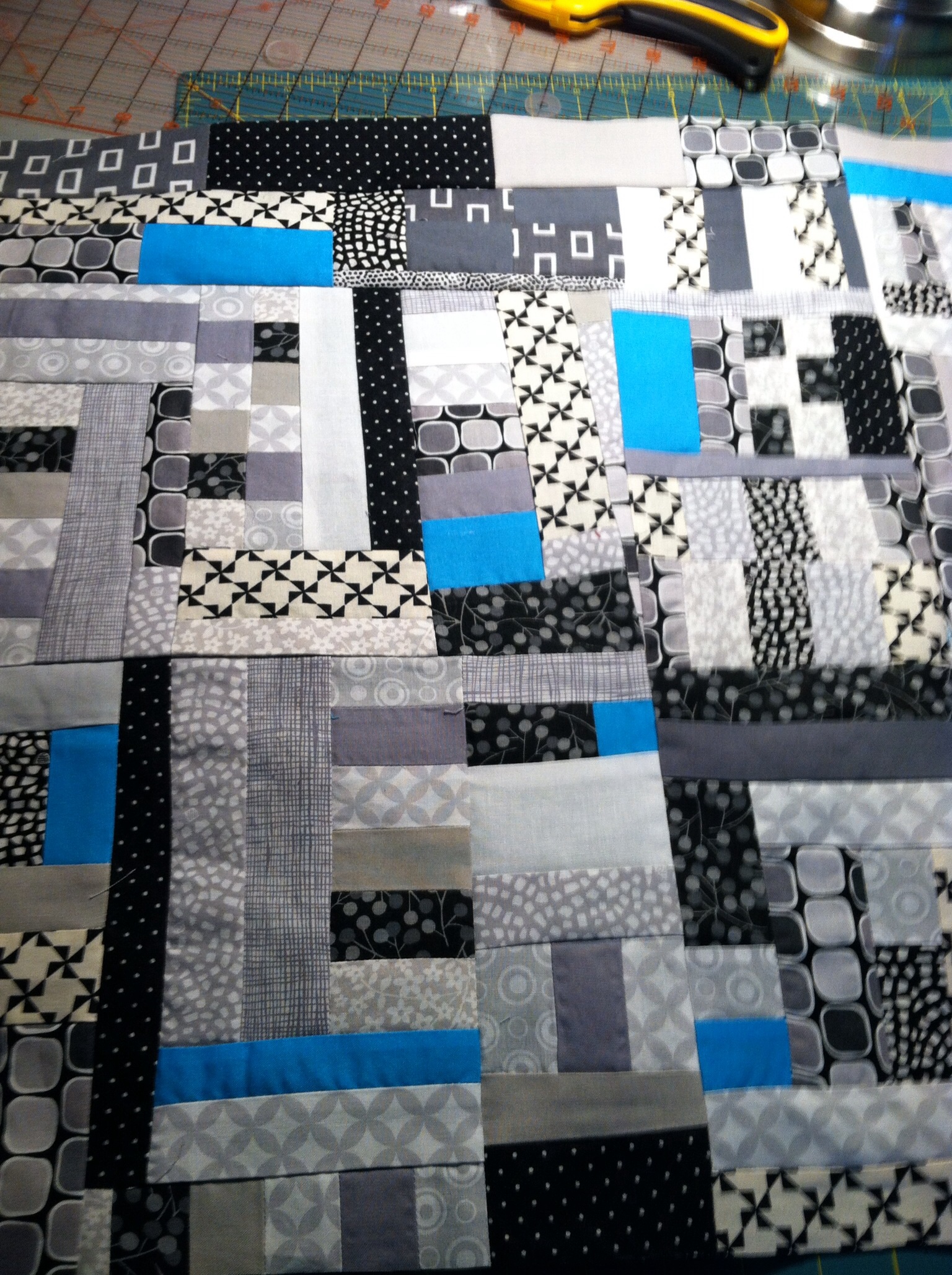 Pillow Talk Southern Meanderings Modern Quilts by Diane Holman