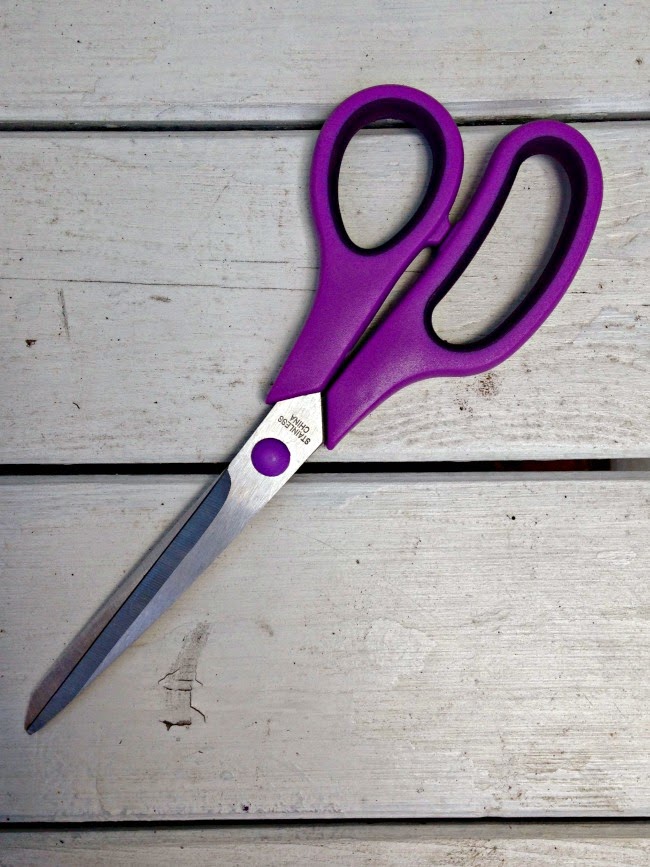 How to Make Your Office Pretty Gussied Up Dollar Store Scissors