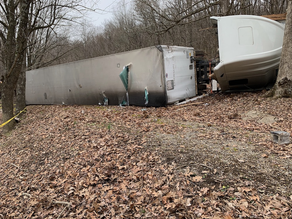 Truck Hits Unoccupied Homes in Fort Payne Southern Torch