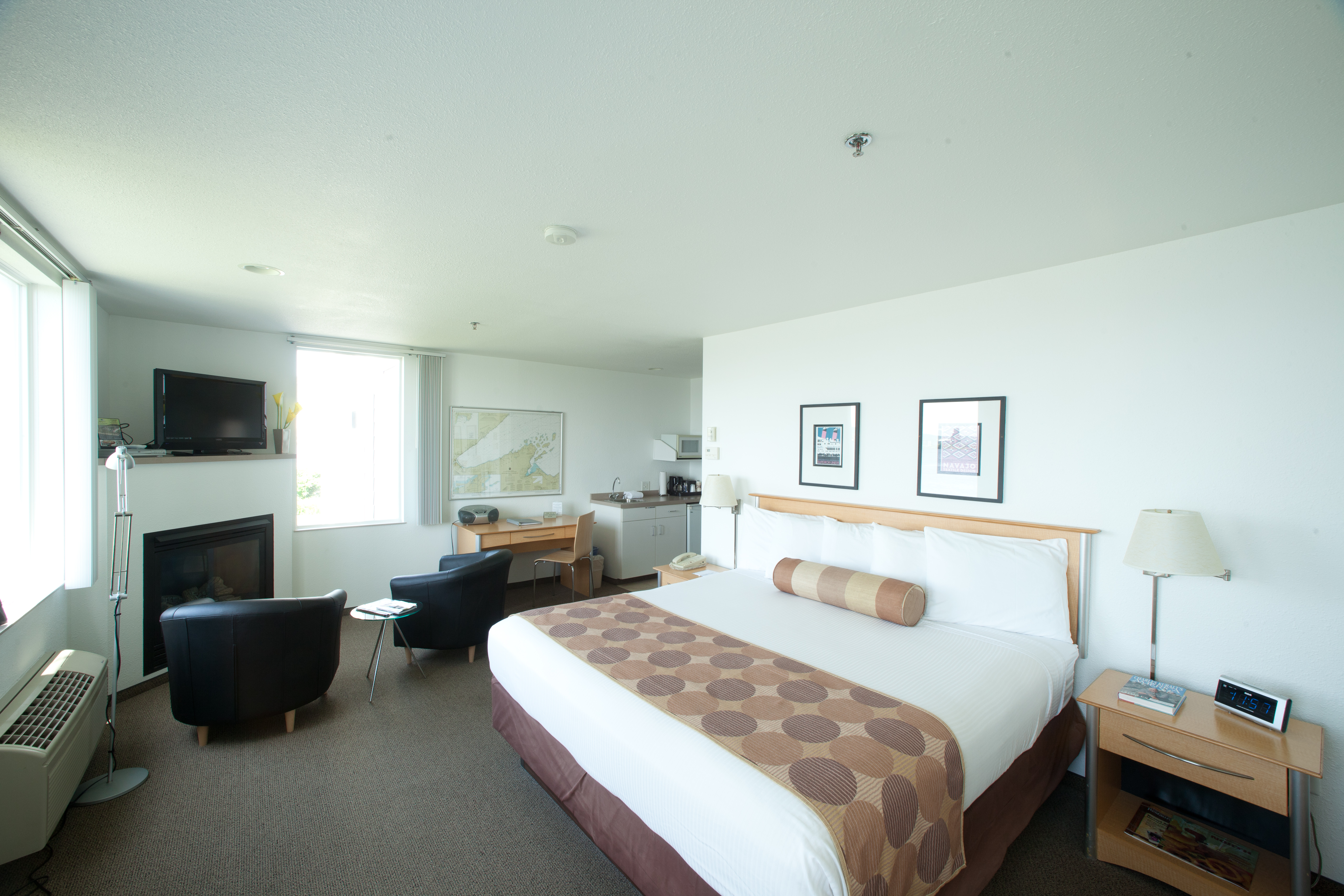 King Suite Harbor View South Pier Inn Canal Park, Duluth, MN