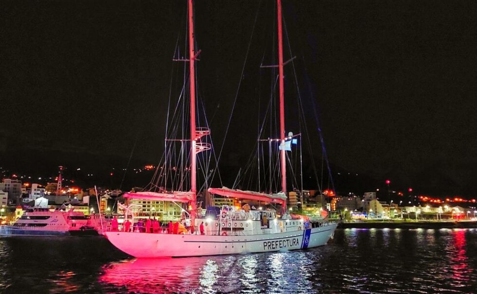 El motovelero Houssay de la Prefectura Naval partió hacia el Pacífico