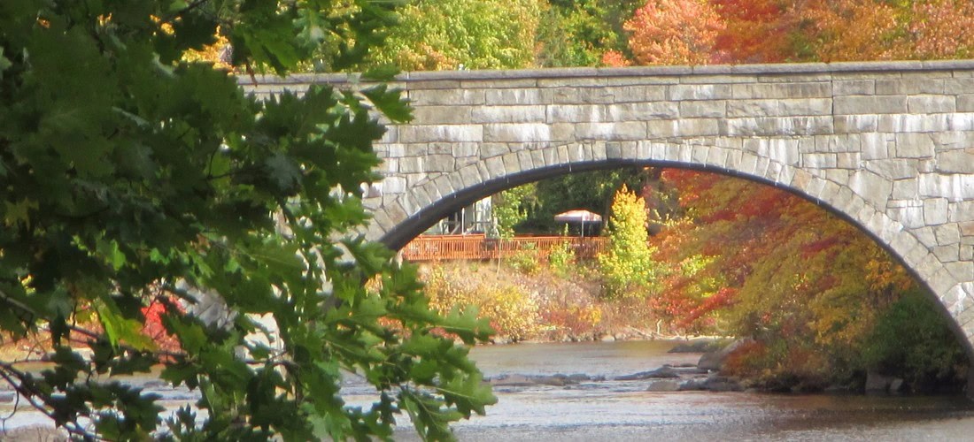Henniker House B&B Bed and Breakfast Central New Hampshire Inn NH