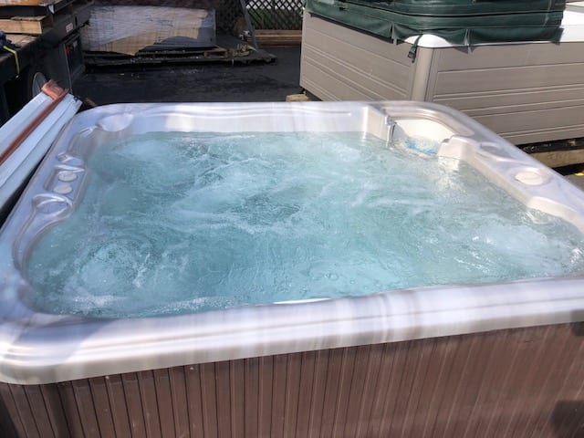 Used Prodigy by Hot Spring Spas Sant Cruz Hot Tubs