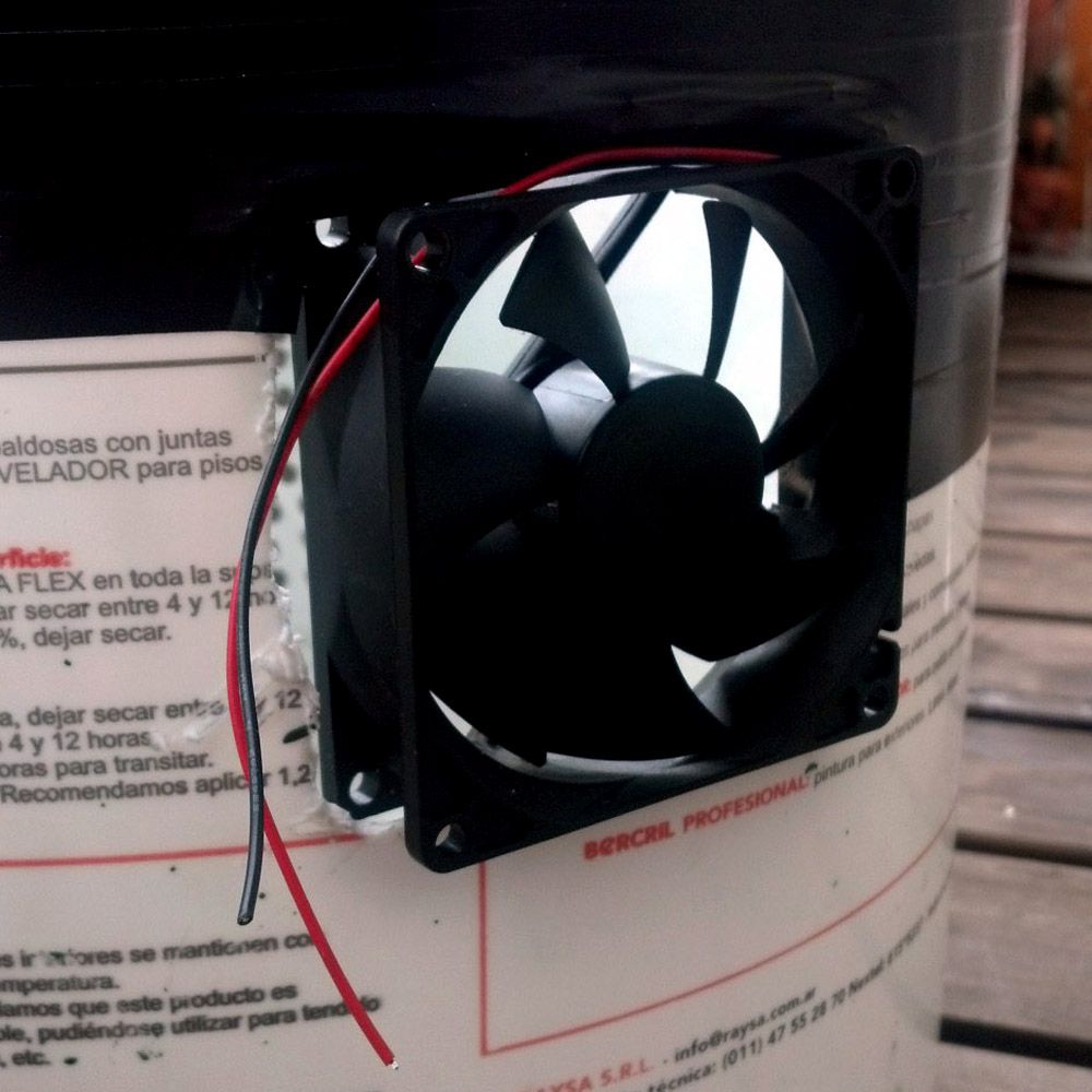 SIMPLE TEMPLATE Space Buckets DIY Indoor Gardening