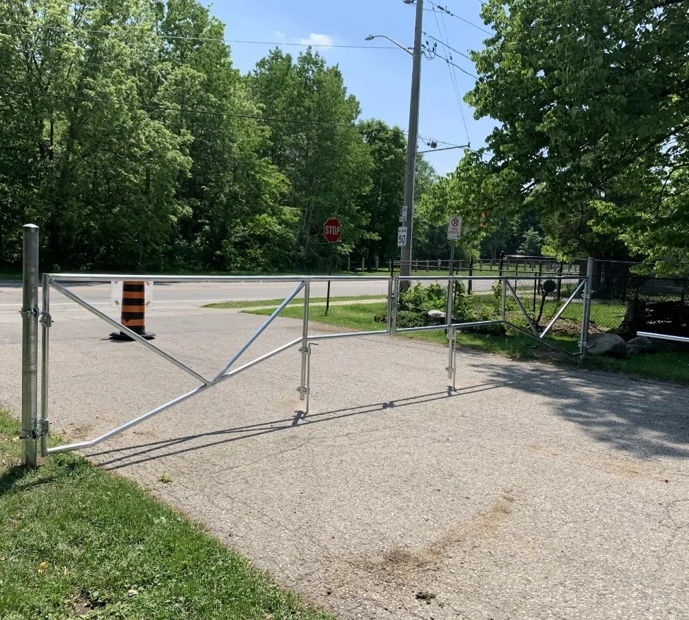 Find expert commercial fencing near me Spacefencing