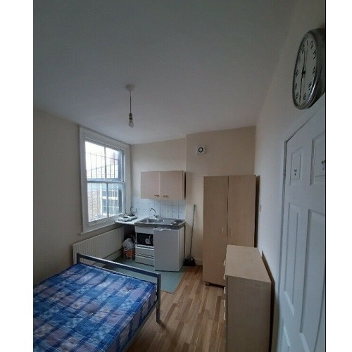 Double Studio To RentNorth End Road, Fulham, LondonSW6 1NN£166 pw / £