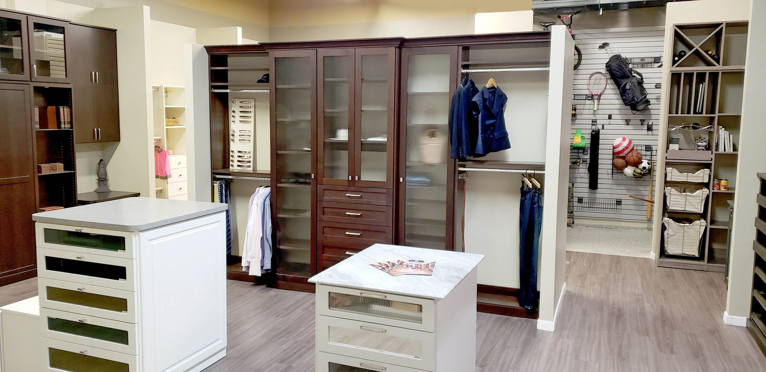 Showroom SpaceManager Closets