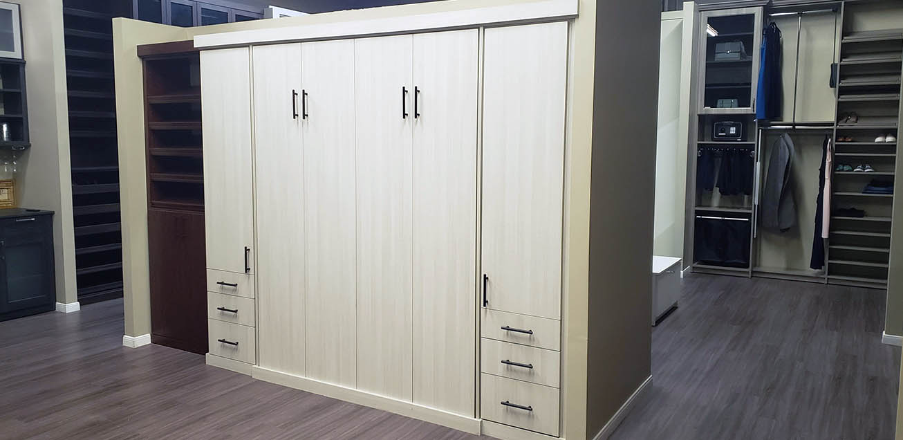 Showroom SpaceManager Closets