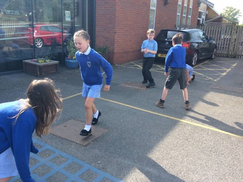 Tilston Parochial Primary School Using drama to unravel Lewis Carroll