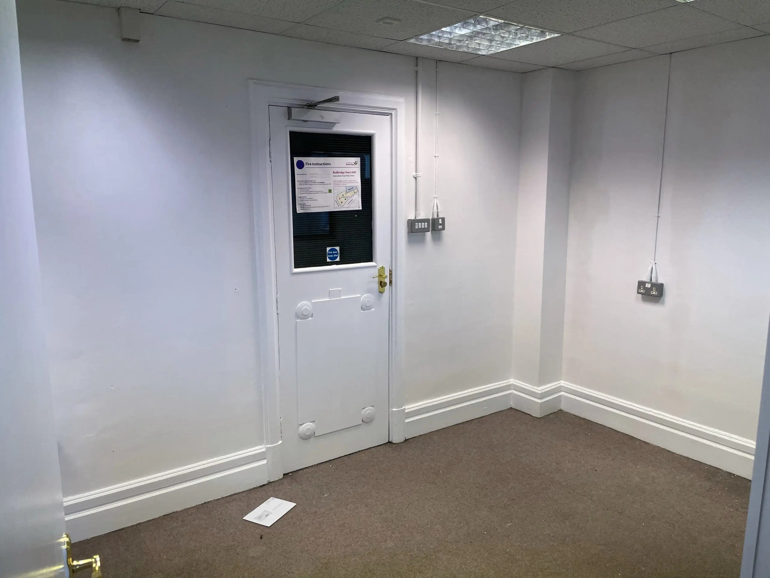 SPACE Ilford Redbridge Town Hall, Oakfield Road STUDIO 25 [ SPACE ]