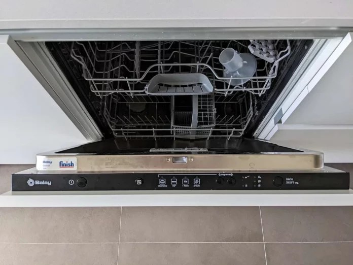 Front Control Vs Top Control Dishwasher Which is Better?