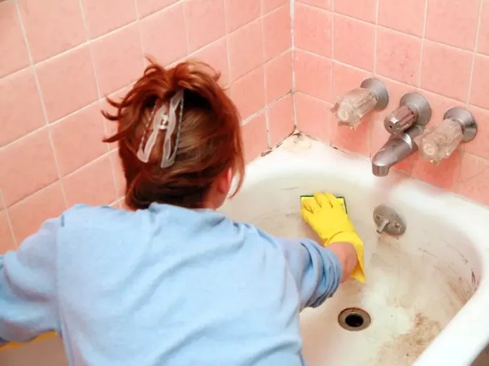 How to Get Hair Dye Out of Bathtub Complete Guide