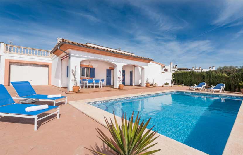 Holiday Rentals Spain Villas Apartments & Cottages in Spain