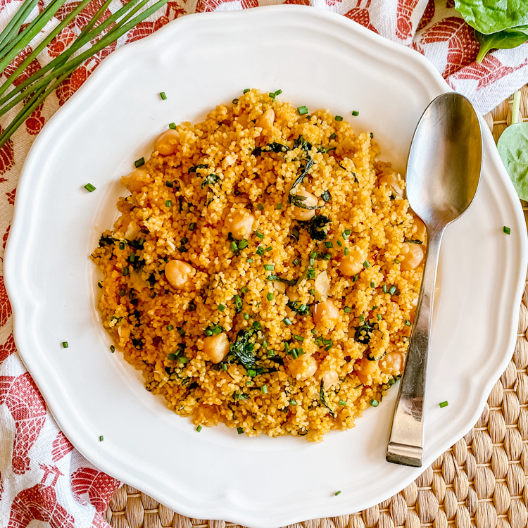 A Seriously Tasty & Healthy Dish Couscous with Spinach & Chickpeas