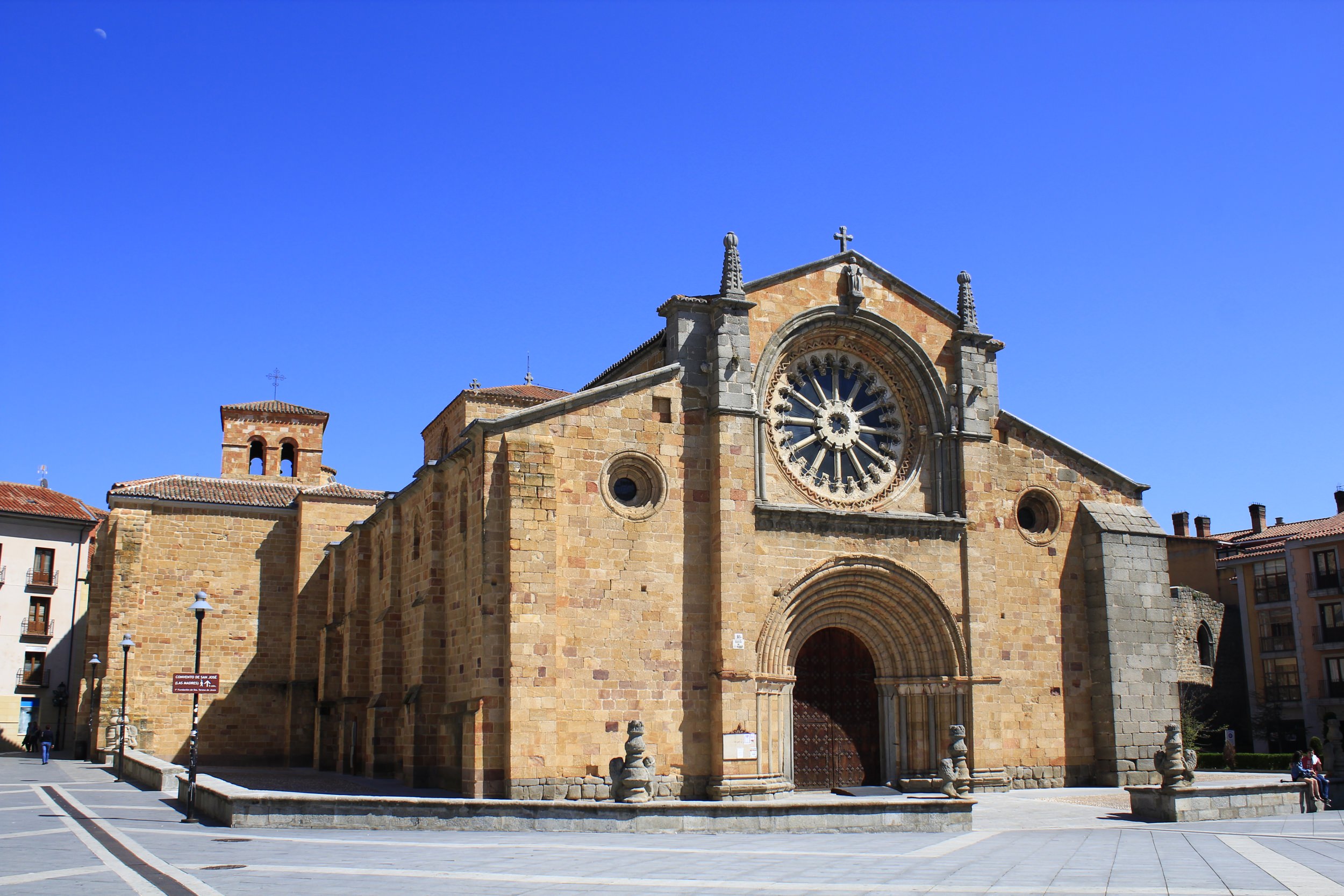 Ávila Spanish Essential Trips